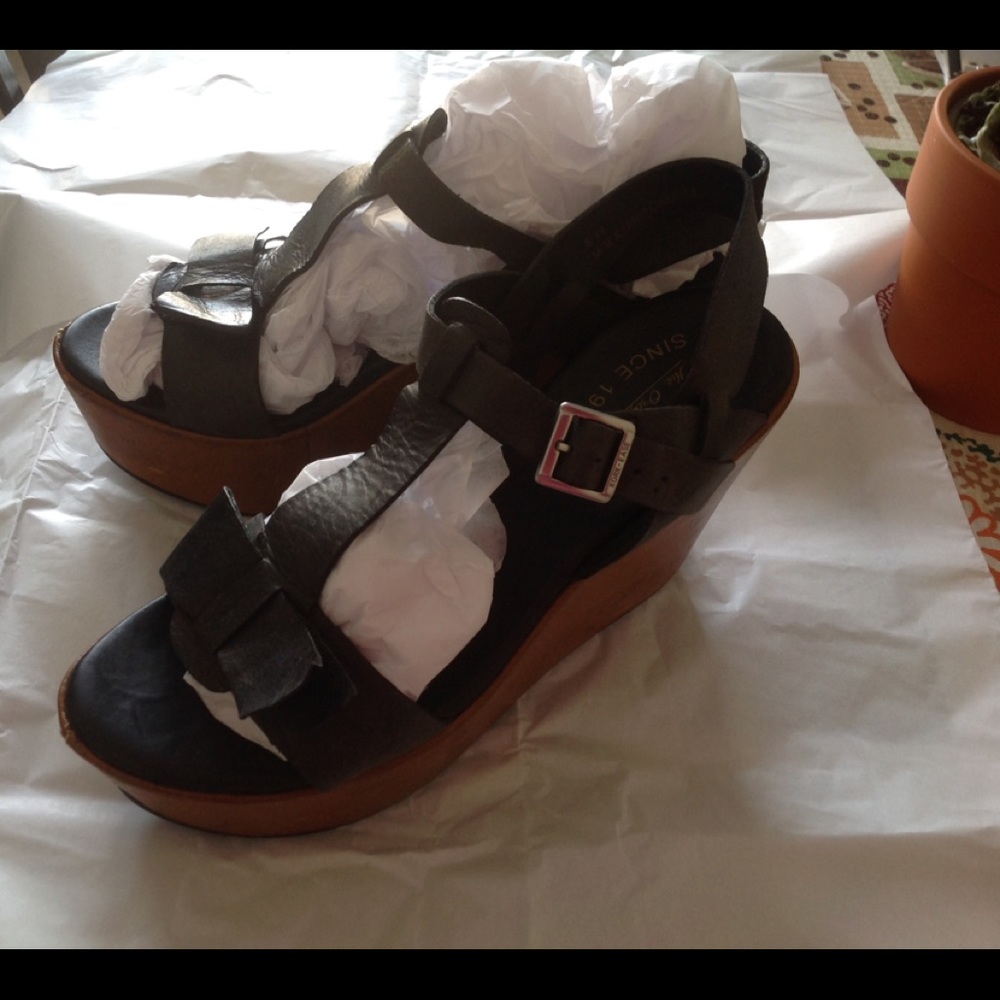Black shoes